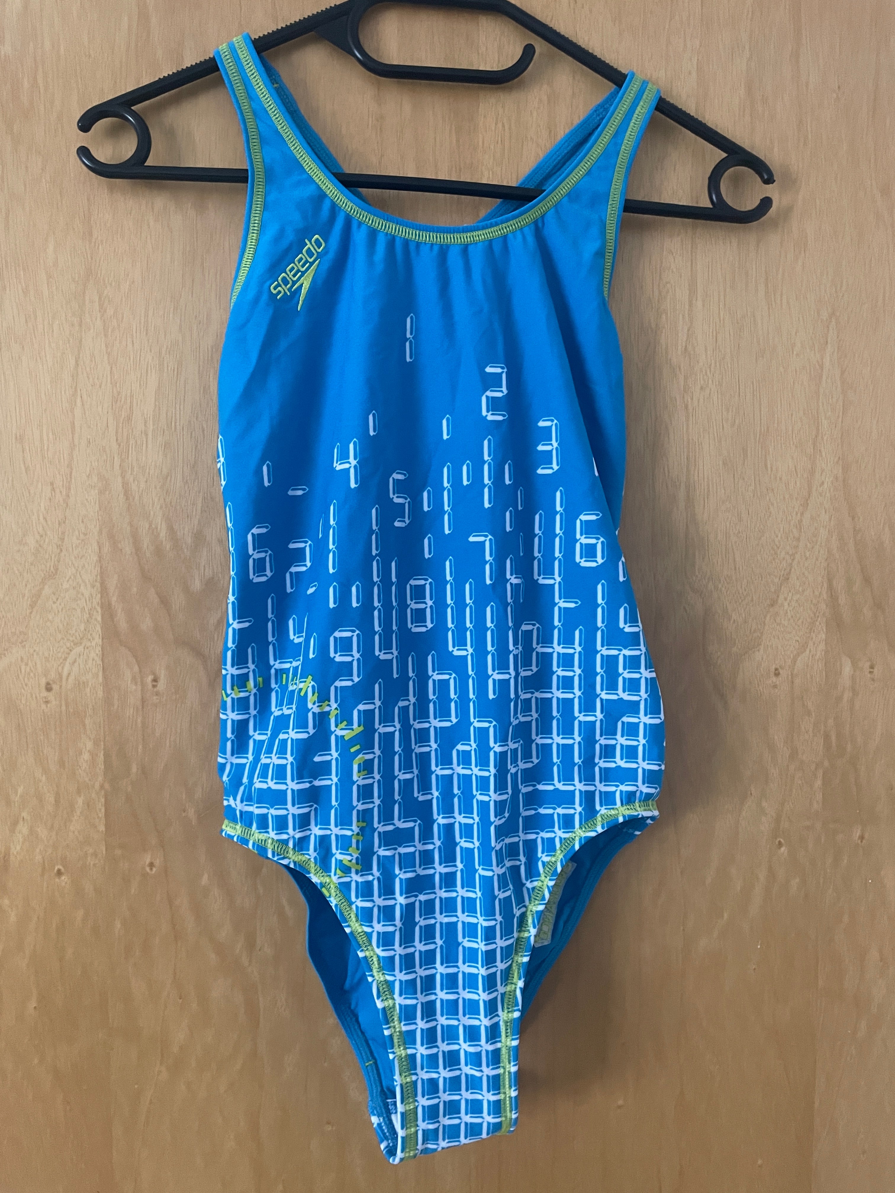 Speedo Mädchen Badeanzug Größe 164 - NEU