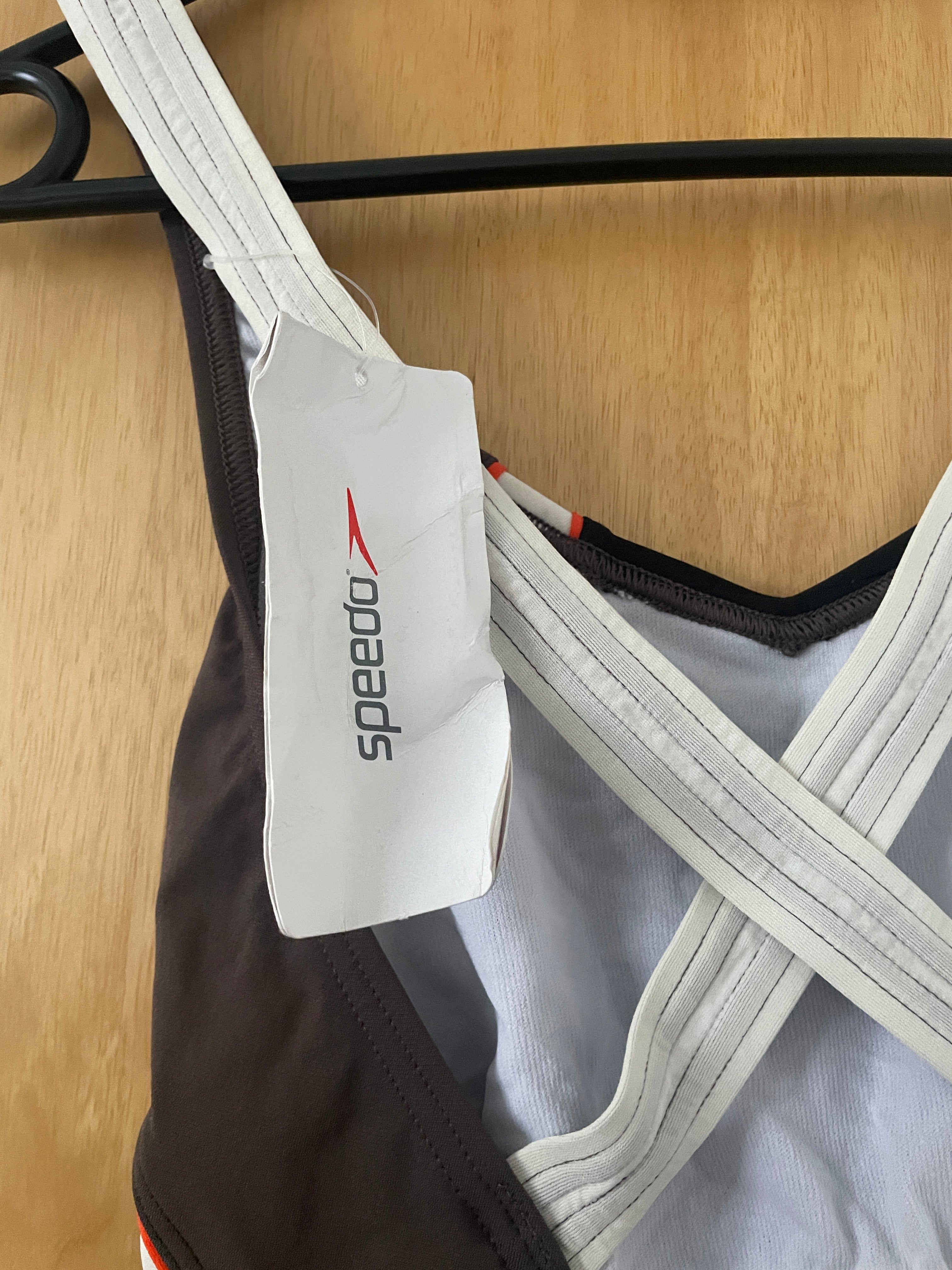 Speedo Damen Badeanzug Größe 42 - NEU