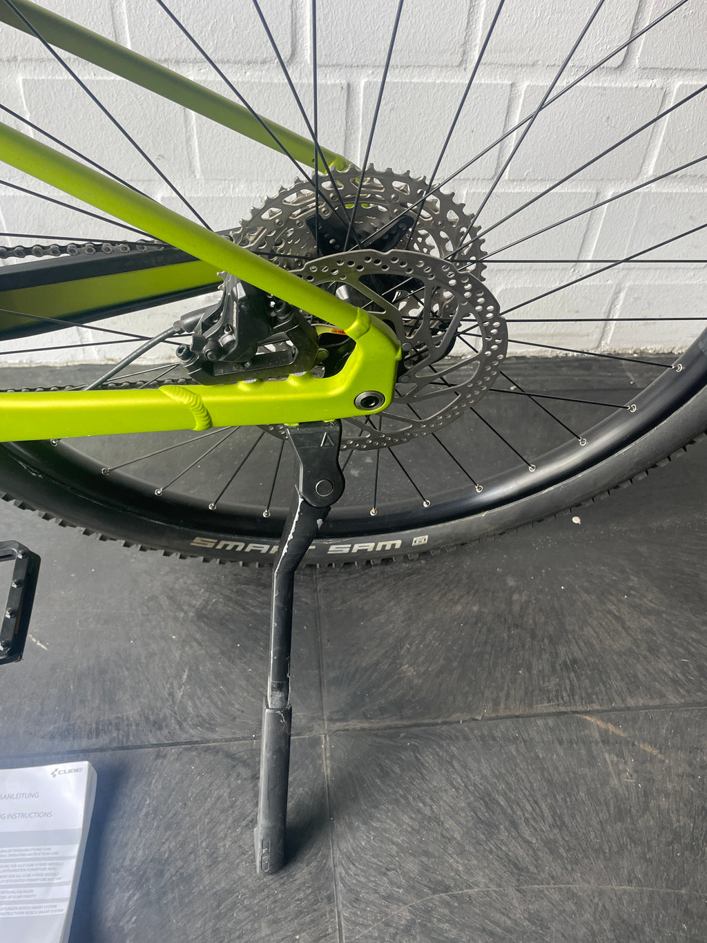 Cube Hybrid Race 800 - Rahmengr. XL erst 325 Km wie neu