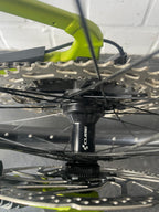 Cube Hybrid Race 800 - Rahmengr. XL erst 325 Km wie neu