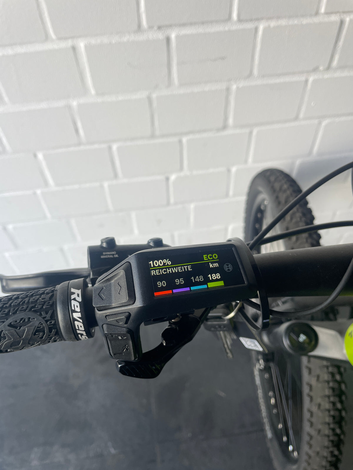 Cube Hybrid Race 800 - Rahmengr. XL erst 325 Km wie neu