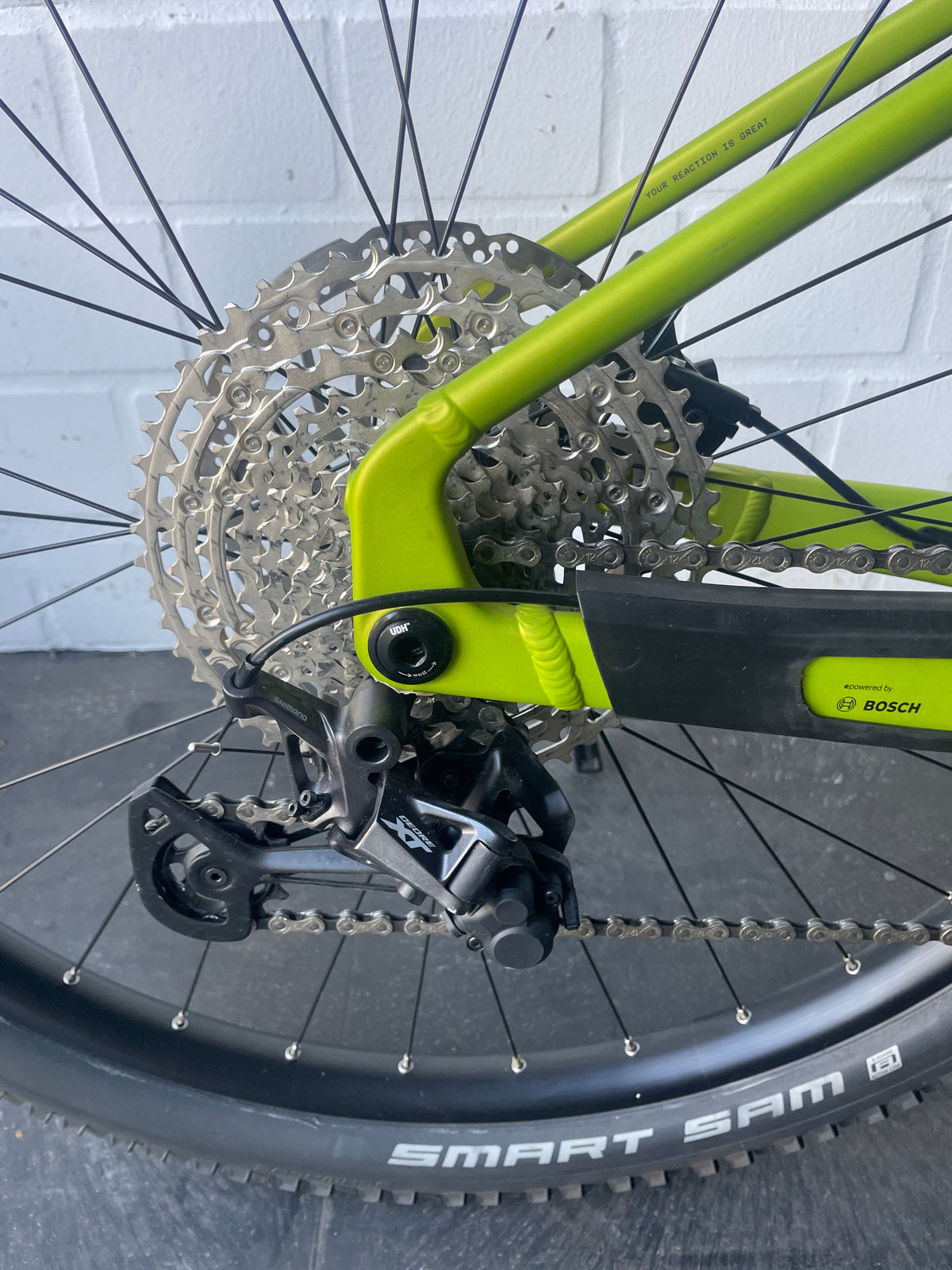 Cube Hybrid Race 800 - Rahmengr. XL erst 325 Km wie neu