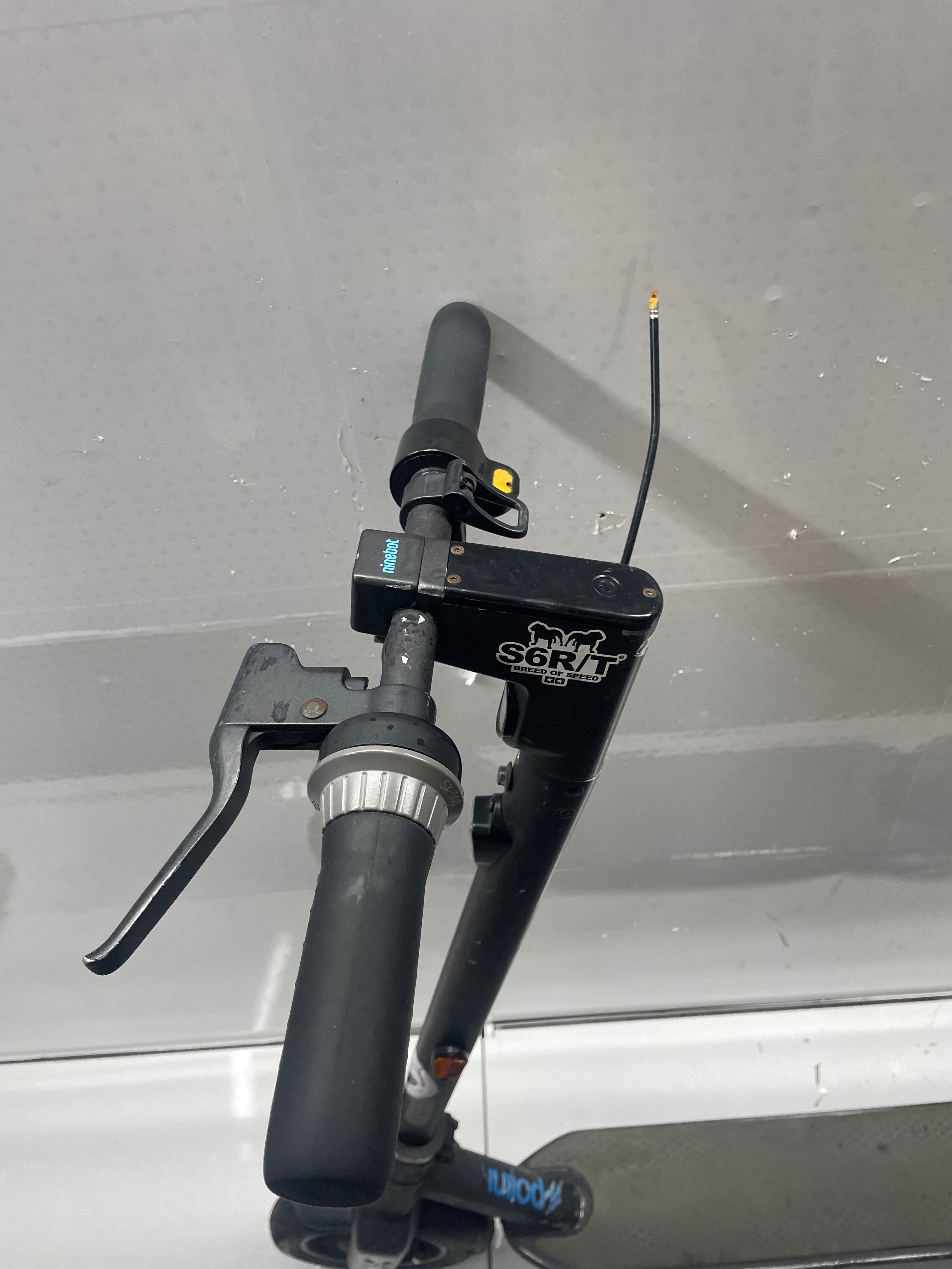 ninebot KickScooter MAX  Model: G30D II - Bastler zum Reparieren, Ersatzteile