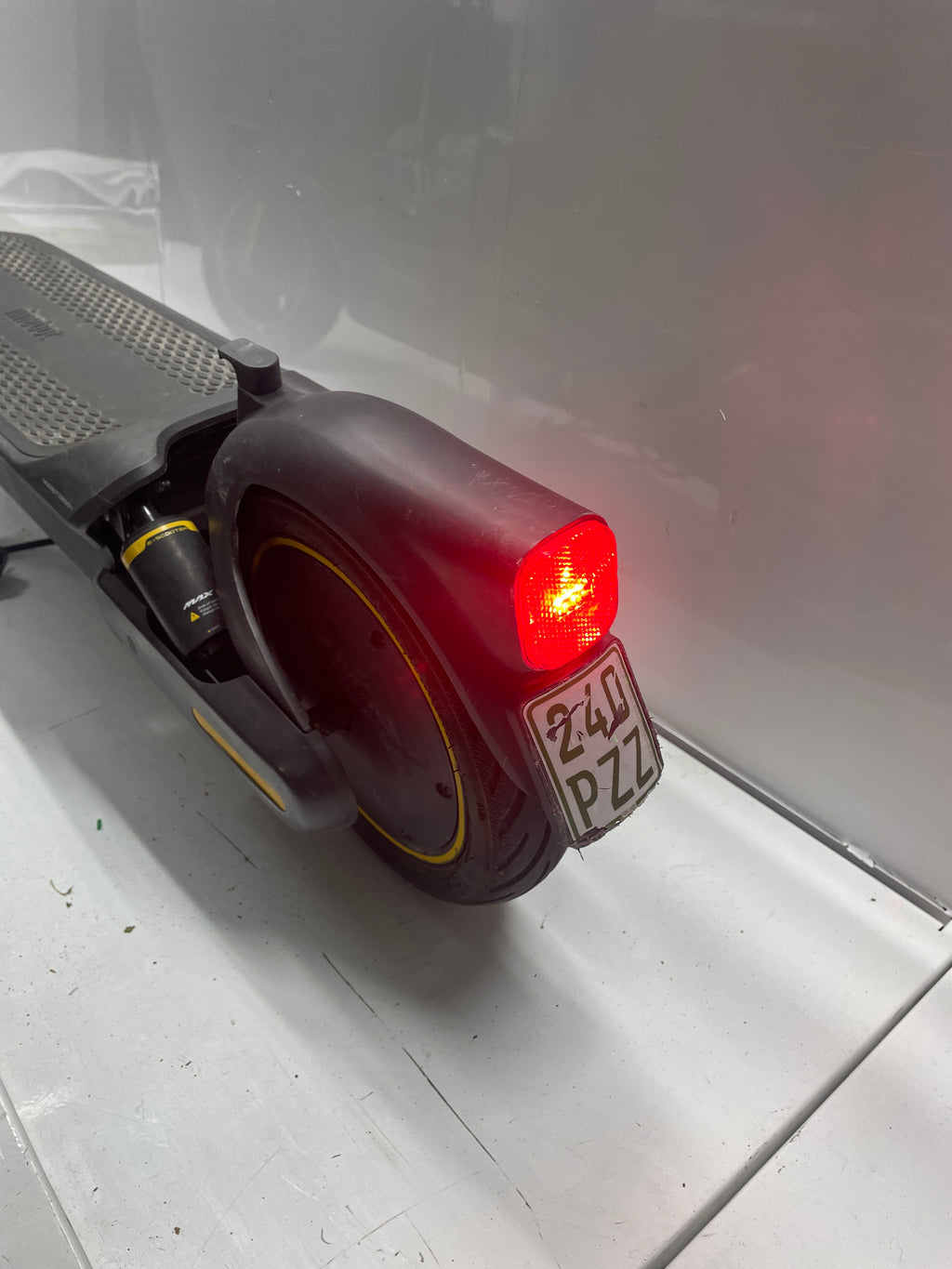ninebot KickScooter MAX G2 Model: 051501D