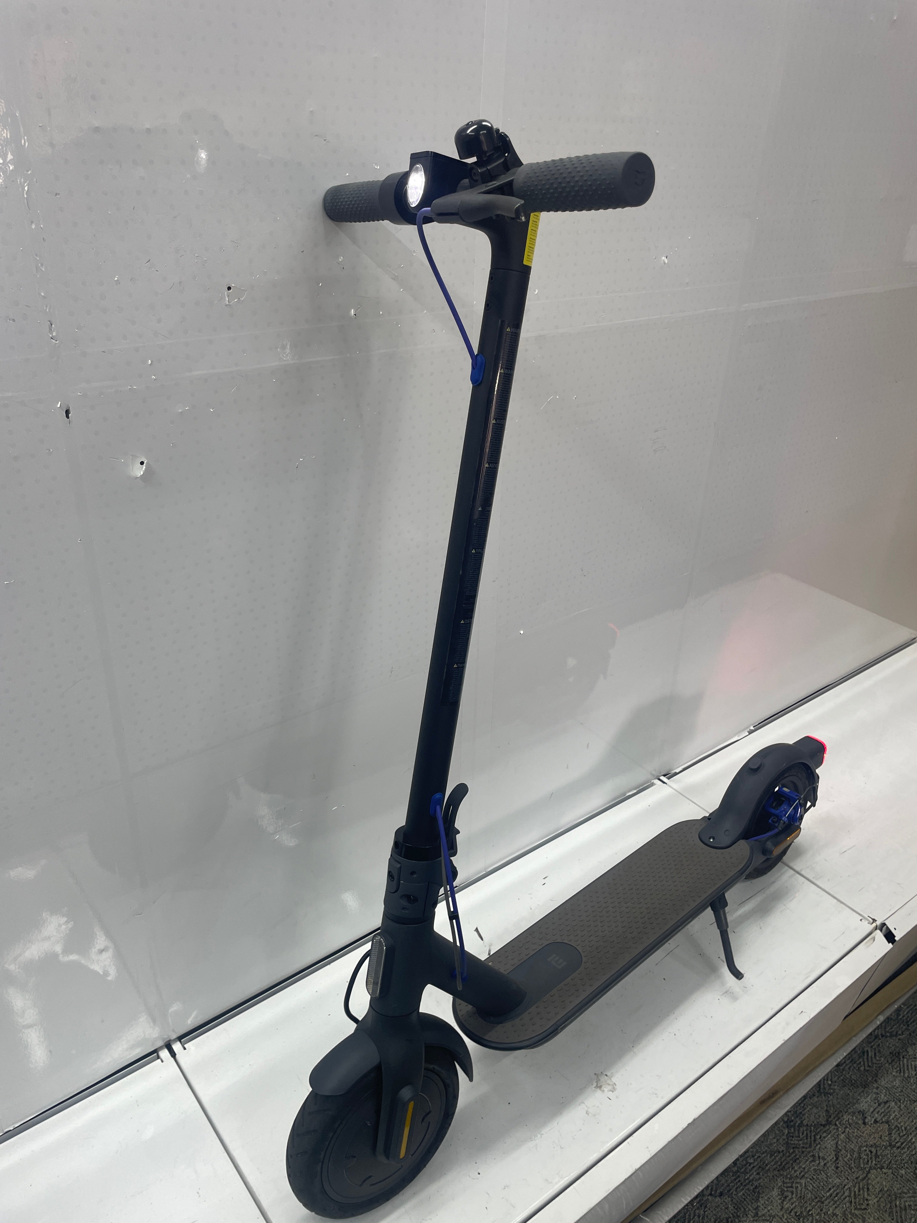Xiaomi E-Scooter Mi Electic Scooter 3 Modell: DDHBC18NEB