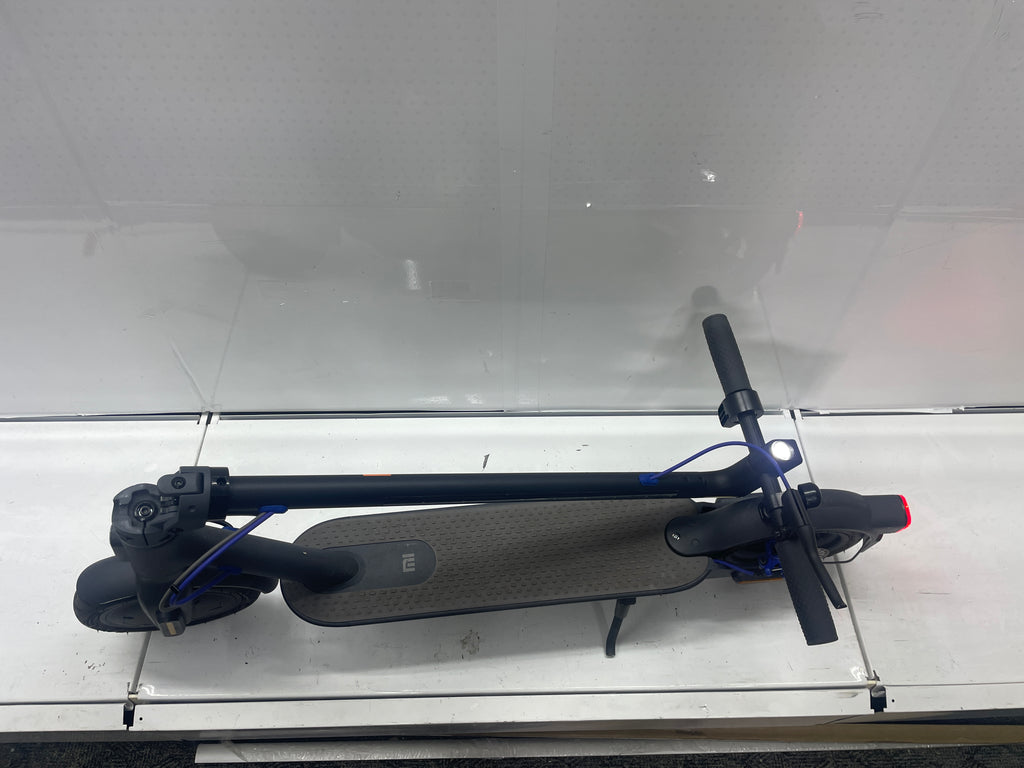 Xiaomi E-Scooter Mi Electic Scooter 3 Modell: DDHBC18NEB