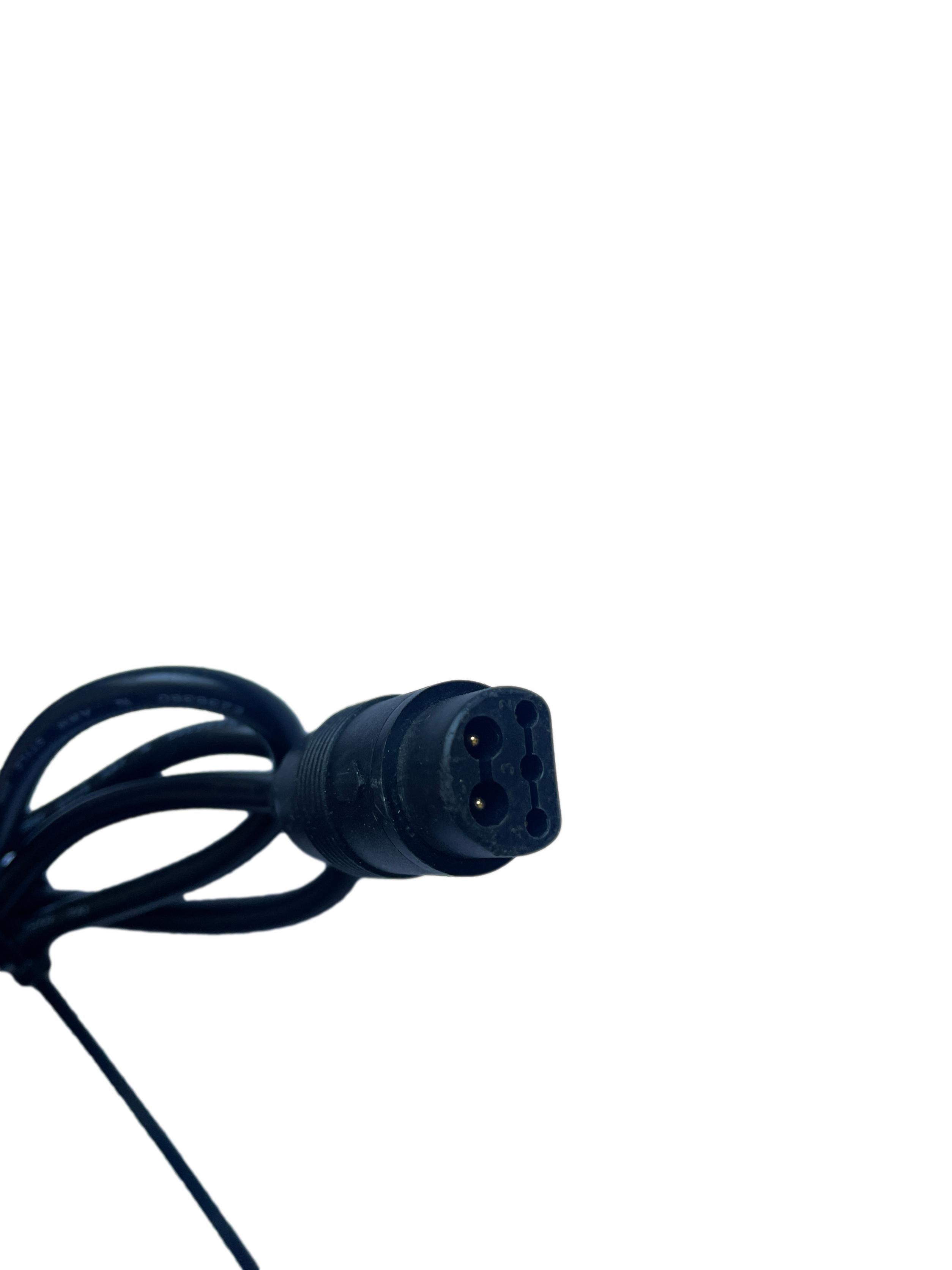 GIANT GLI270C 6A Schnell-Ladegerät mit Adapter