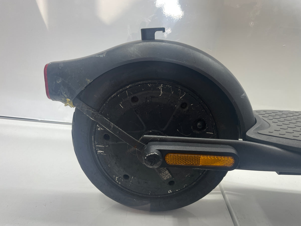 Segway ninebot KickScooter F2 PRO - BASTLER