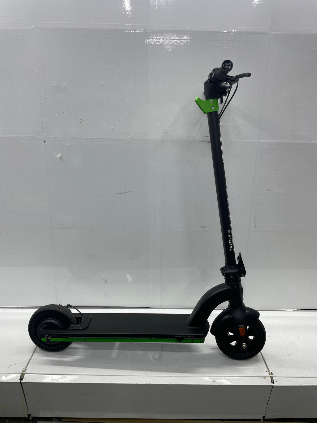WALBERG The Urban XR1 E-Scooter - Bastler / defekt - zum Reparieren