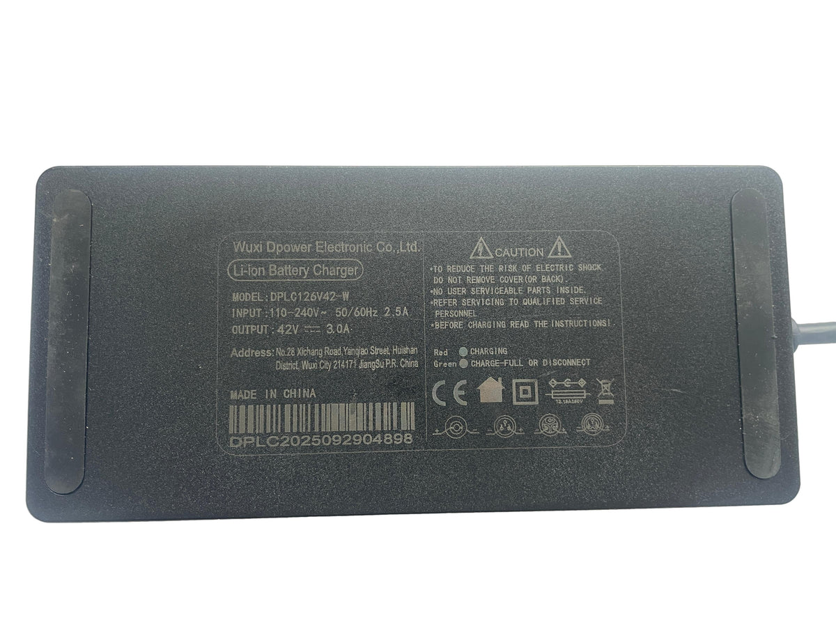 Ladegerät Wuxi DPLC126V42 - gebraucht