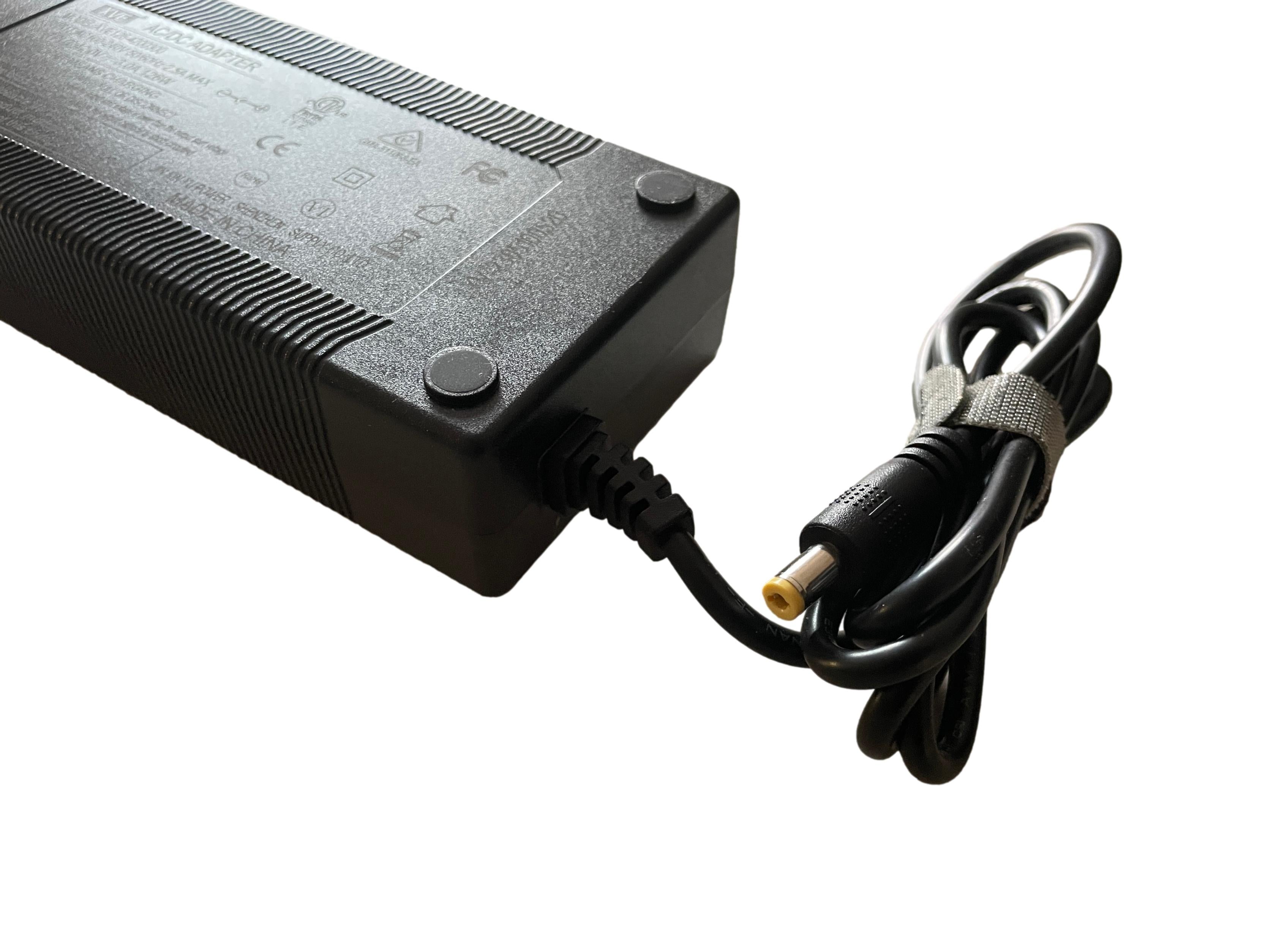 XVE AC/DC Adapter - Tenways