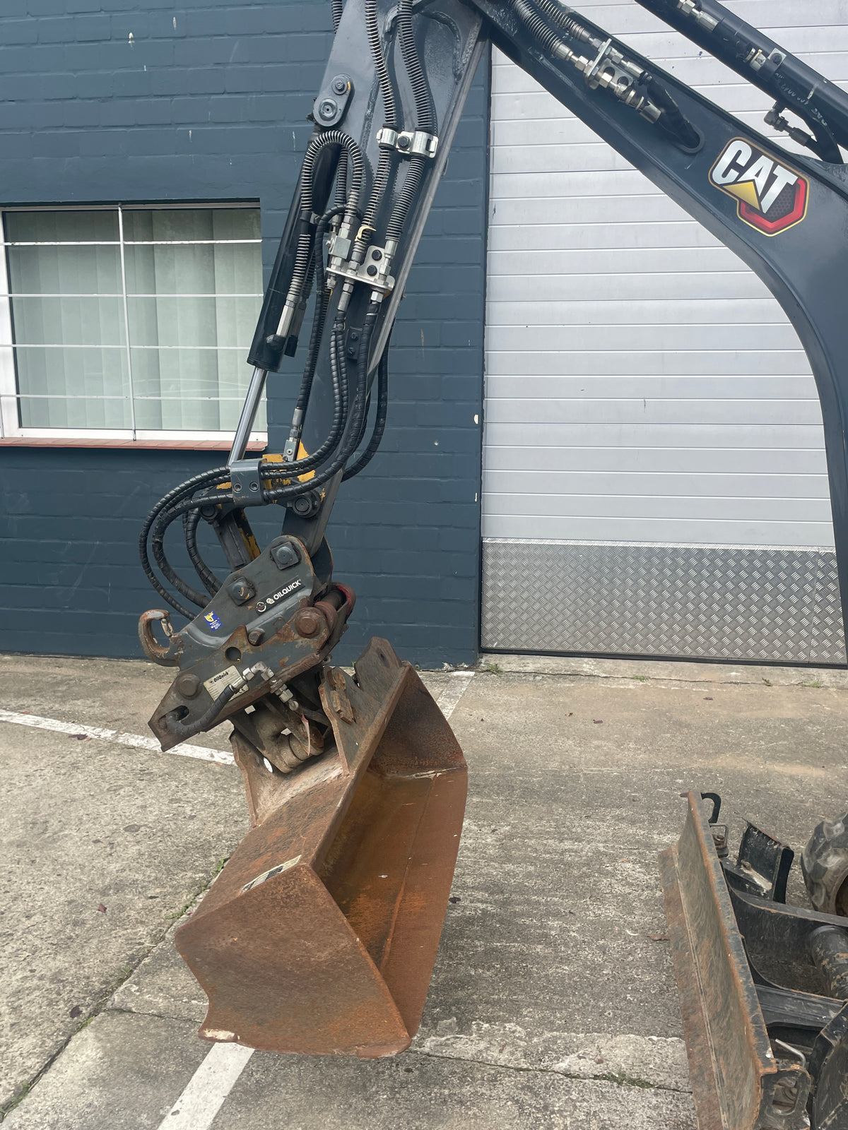 Mini-Ketten-Bagger, CAT 302-05A CR + Tiefenlöffel 755 Std - gebraucht
