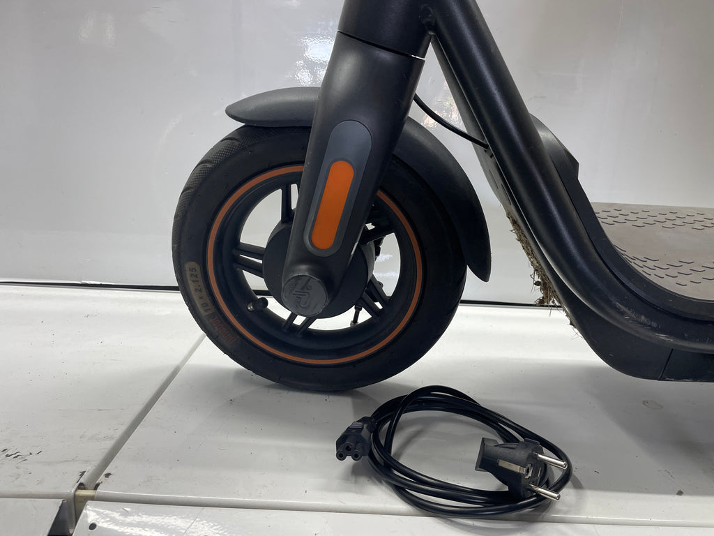 Segway ninebot KickScooter F65D