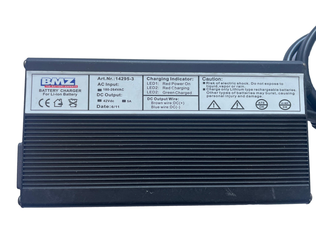 BMZ 14295-3 - Stecker: XLR 4-polig